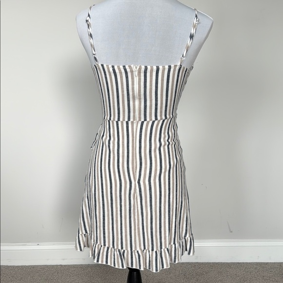 Sage Striped Faux Wrap Mini Dress in Blue and White Sz SM - Picture 5 of 8